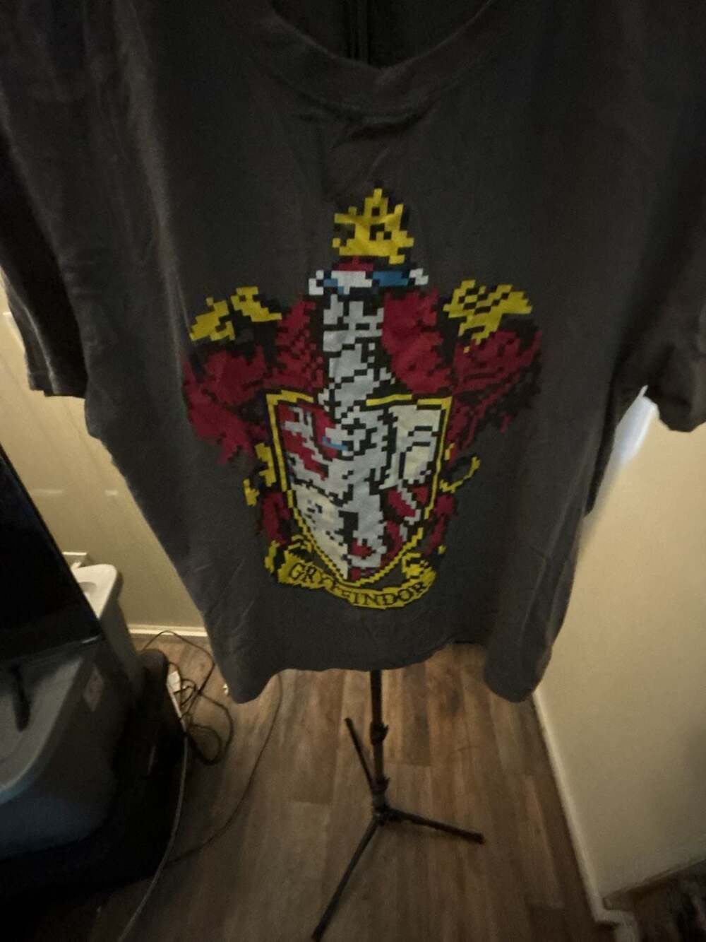 Harry Potter Gryffindor Crest Pixel Art Graphic T-Shirt Gray XL